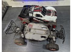 Traxxas slash ROLLER met body